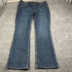 Levi's | Super low 518 Bootcut Jean size 34-35 size 14
